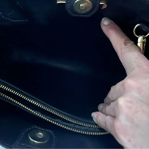 Michael Kors Black Leather Tote Bag - Picture 6 of 7